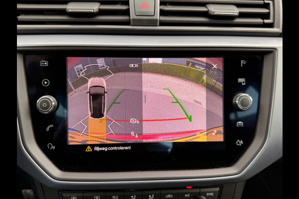 Seat Arona 1.0 TSI Style Business Intense Plus AircoEcc Leer Navi Camera Led-Xenon