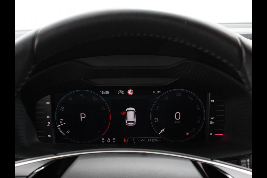Škoda Karoq 1.5 TSI 150pk DSG ACT Selection Navigatie Apple Carplay/Android Auto Camera Parkeer sensoren Adaptieve Cruise Control Lichtmetalen Velgen Digitale Cockpit