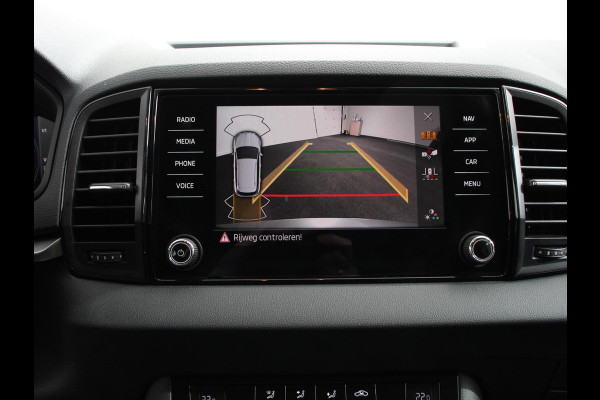 Škoda Karoq 1.5 TSI 150pk DSG ACT Selection Navigatie Apple Carplay/Android Auto Camera Parkeer sensoren Adaptieve Cruise Control Lichtmetalen Velgen Digitale Cockpit