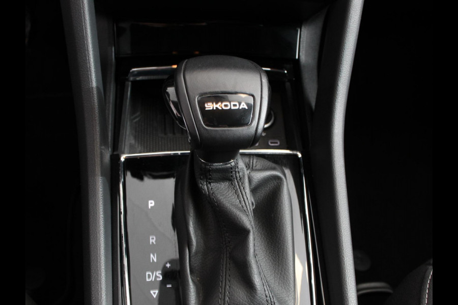 Škoda Karoq 1.5 TSI 150pk DSG ACT Selection Navigatie Apple Carplay/Android Auto Camera Parkeer sensoren Adaptieve Cruise Control Lichtmetalen Velgen Digitale Cockpit