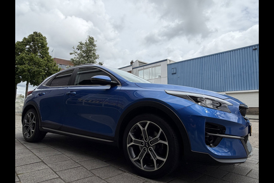 Kia Xceed 1.4 T-GDi DynamicPlusLine - Navigatie I Camera & PDC I LED I Sport pakket 1/2 Leer I 89.000 KM - Dealer onderhouden