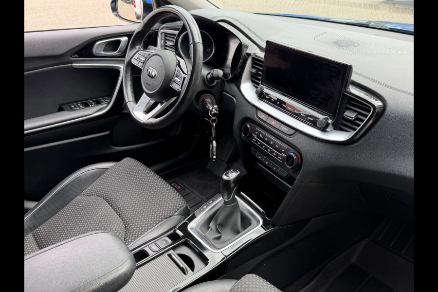 Kia Xceed 1.4 T-GDi DynamicPlusLine - Navigatie I Camera & PDC I LED I Sport pakket 1/2 Leer I 89.000 KM - Dealer onderhouden