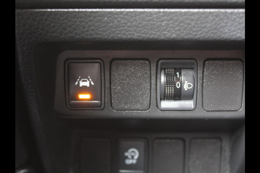 Nissan QASHQAI 1.2 N-Connecta CLIMATE | 360CAMERA | DAB | CRUISE | LED | PDCV+A | PANODAK | LMV18