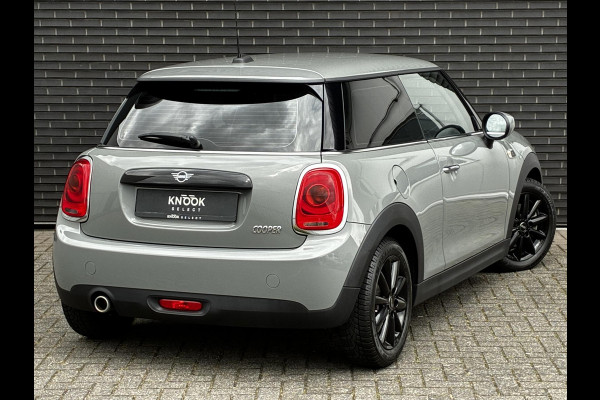 MINI Hatchback Cooper 3 deurs / Airconditioning / Bluetooth / Elektrisch Pakket / DAB / 16 Inch / Chrome Line