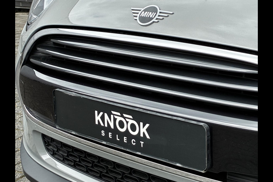 MINI Hatchback Cooper 3 deurs / Airconditioning / Bluetooth / Elektrisch Pakket / DAB / 16 Inch / Chrome Line