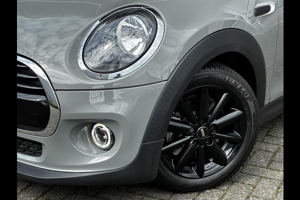 MINI Hatchback Cooper 3 deurs / Airconditioning / Bluetooth / Elektrisch Pakket / DAB / 16 Inch / Chrome Line