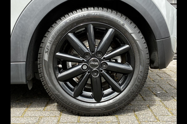 MINI Hatchback Cooper 3 deurs / Airconditioning / Bluetooth / Elektrisch Pakket / DAB / 16 Inch / Chrome Line