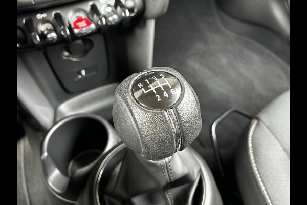 MINI Hatchback Cooper 3 deurs / Airconditioning / Bluetooth / Elektrisch Pakket / DAB / 16 Inch / Chrome Line