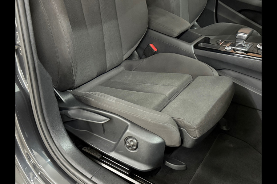 Audi A4 Avant 1.4 TFSI Sport S line black edition | 150 PK | 19 Inch | Navigatie | Camera | Side Assist | Stoelverwarming