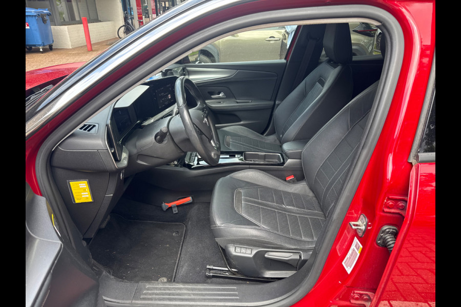 Opel Mokka-e Elegance 50-kWh / SoH 93,3% / Camera / Leder / CarPlay / Leder / Keyless / 17'' / DAB / Stuur+Stoelverwarming / Cruise Control
