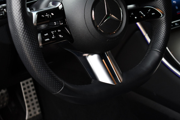 Mercedes-Benz GLC 300e 4M AMG Premium Distronic Burmester Night 20inch