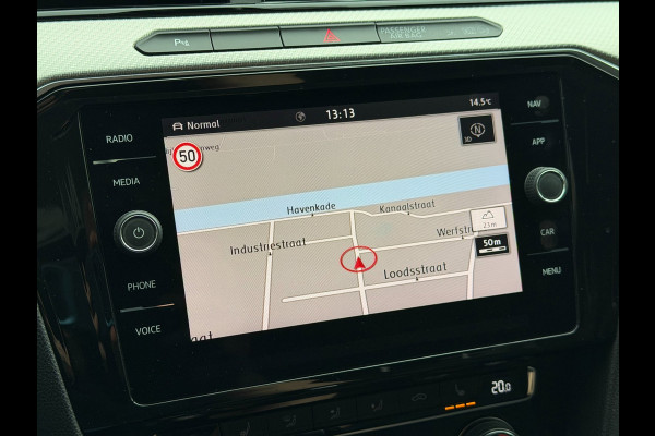 Volkswagen Arteon 1.5 TSI R-Line LED ACC Pano Camera Virtual