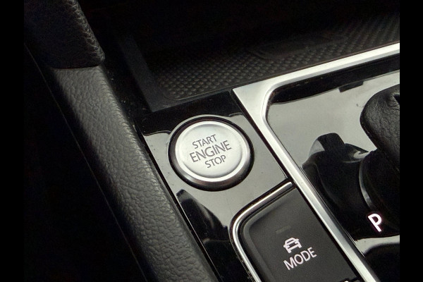 Volkswagen Arteon 1.5 TSI R-Line LED ACC Pano Camera Virtual