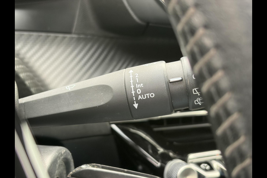 Peugeot 2008 1.2 PureTech Active 1e Eigenaar,360°Camera,Carplay,Dealer Onderhouden,102pk,Pdc,Lm velgen,6 Bak,N.A.P,Apk tot 08-2028