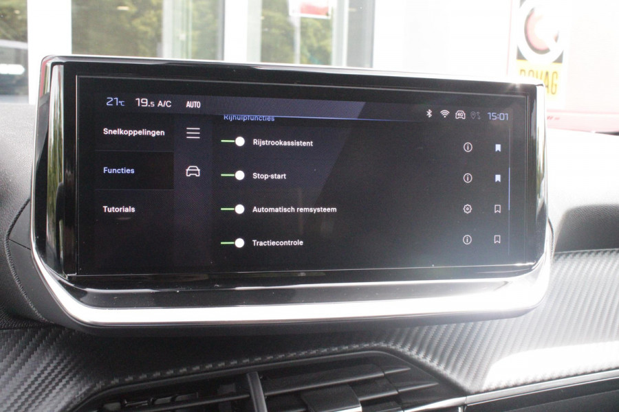 Peugeot 2008 1.2 100PK ALLURE | TREKHAAK | CAMERA VOOR + ACHTER | NAVIGATIE | DRAADLOZE APPLE CARPLAY/ANDROID AUTO | LED KOPLAMPEN | ALL SEASON BANDEN | ADAPTIVE CRUISE CONTROL | DODEHOEK DETECTIE | CLIMATE CONTROL | DAB+ RADIO |