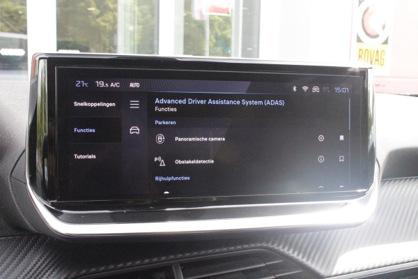 Peugeot 2008 1.2 100PK ALLURE | TREKHAAK | CAMERA VOOR + ACHTER | NAVIGATIE | DRAADLOZE APPLE CARPLAY/ANDROID AUTO | LED KOPLAMPEN | ALL SEASON BANDEN | ADAPTIVE CRUISE CONTROL | DODEHOEK DETECTIE | CLIMATE CONTROL | DAB+ RADIO |