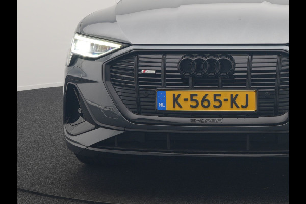Audi e-tron 55 Quattro 2x S Line 95 kWh 408pk | Panodak | Luchtvering | Adaptive Cruise | 360 Camera | Matrix LED | Alcantara Sportstoelen Memory & Verwarmd | Apple Carplay | 22"L.M | Navigatie | DAB |