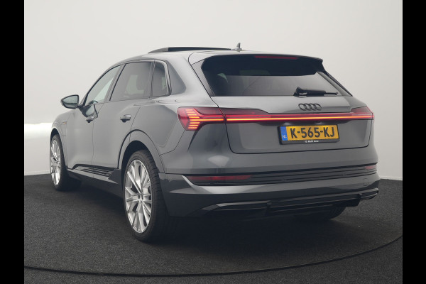 Audi e-tron 55 Quattro 2x S Line 95 kWh 408pk | Panodak | Luchtvering | Adaptive Cruise | 360 Camera | Matrix LED | Alcantara Sportstoelen Memory & Verwarmd | Apple Carplay | 22"L.M | Navigatie | DAB |