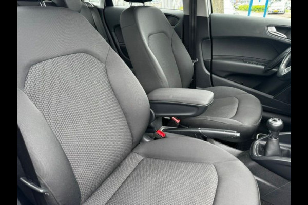 Audi A1 Sportback 1.0 TFSI 5deurs Advance S-Line Airco,Cruisecontrol,Navigatie
