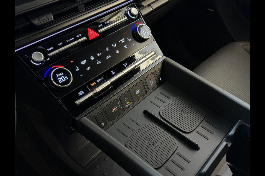 Hyundai Santa Fe TOPMODEL EUROPA 1.6 T-GDI PHEV 7P CALLIGRAPHY BLACK LINE EDITION ✅ NIEUWE AUTO ✅ 7 PERSOONS / 7 ZITS / 7 ZITTER AWD 4WD 4X4 ✅ Zeer Luxe uitvoering CALLIGRAPHY EXECUTIVE ✅