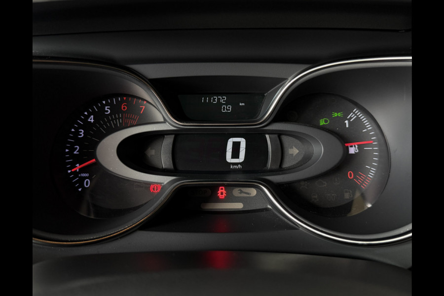 Renault Captur 0.9 TCe Intens | Navi | 17 " | PDC | Stoelverwarming | Led | Bluetooth | Clima | Keurig netjes onderhouden.