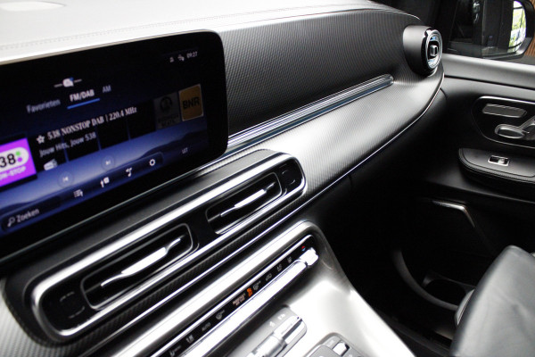 Mercedes-Benz V-Klasse 300d 4M Lang DC AMG-line 360 Burmester Panoramadak Distronic Carplay Carbon Black Pack Leer PTS Elektr. schuifdeuren Elektr. achterklep Alcantara binnenhemel Memory seats Stoelverwarming LM velgen