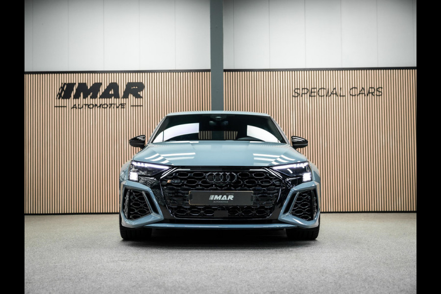 Audi A3 Sportback 2.5 TFSI RS 3 quattro