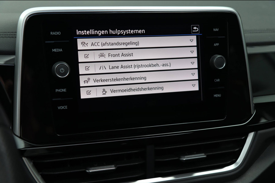 Volkswagen T-Roc 1.5 TSI 3x R-Line / PANO / ACC / VIRTUAL / CAMERA / KEYLESS / STUUR+STOELVERW