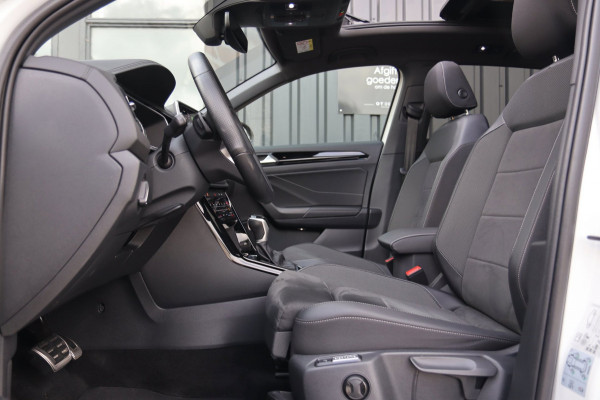 Volkswagen T-Roc 1.5 TSI 3x R-Line / PANO / ACC / VIRTUAL / CAMERA / KEYLESS / STUUR+STOELVERW