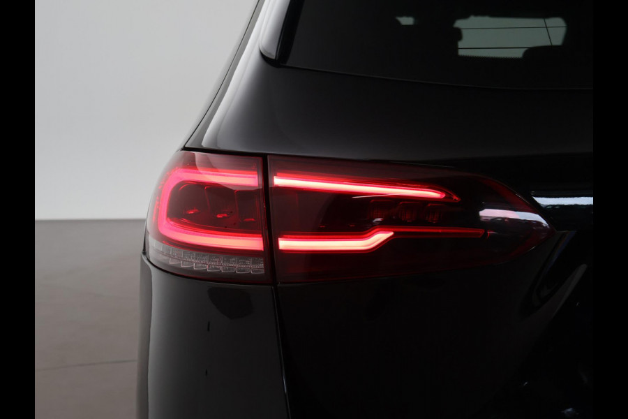 Mercedes-Benz B-Klasse 250e 218 PK AMG NIGHT + SFEERVERLICHTING | CAMERA | 18 INCH | STOELVERWARMING