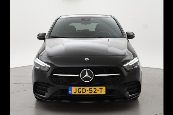 Mercedes-Benz B-Klasse 250e 218 PK AMG NIGHT + SFEERVERLICHTING | CAMERA | 18 INCH | STOELVERWARMING