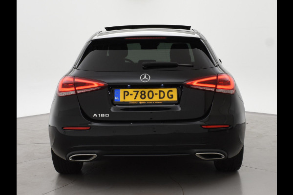 Mercedes-Benz A-Klasse 180 AUT. + PANORAMA SCHUIFDAK | SFEERVERLICHTING | MBUX WIDESCREEN | CAMERA