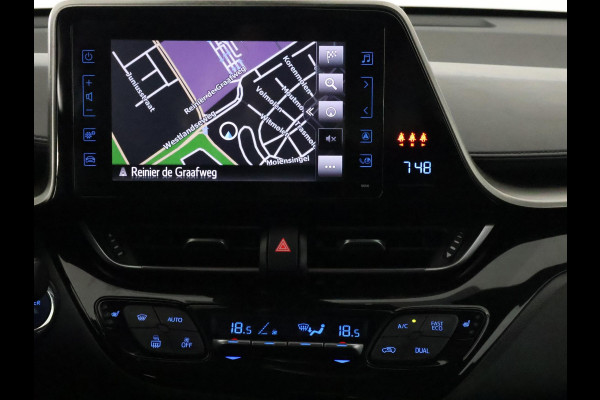 Toyota C-HR 1.8 Hybrid Executive Limited Bi-Tone | Navigatie | Stoelverwarming | Dodehoek Detectie | Camera |