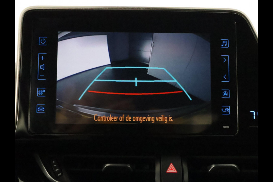 Toyota C-HR 1.8 Hybrid Executive Limited Bi-Tone | Navigatie | Stoelverwarming | Dodehoek Detectie | Camera |