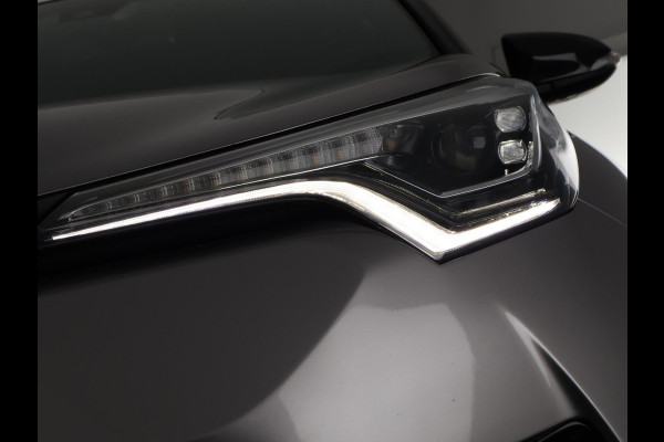 Toyota C-HR 1.8 Hybrid Executive Limited Bi-Tone | Navigatie | Stoelverwarming | Dodehoek Detectie | Camera |