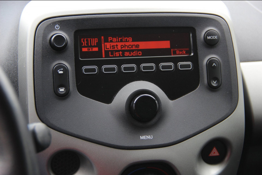 Citroën C1 1.0 e-VTi Feel NL Auto | Airco | Cruise | Bluetooth | AUX-USB | El Ramen | Getint Glas | Sportstoelen | Zeer nette