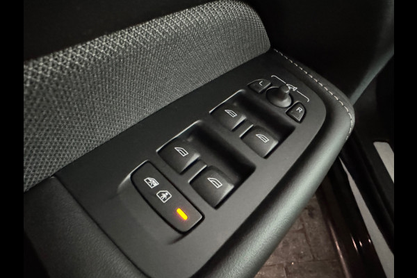 Volvo XC60 2.0 T8 Plug-in hybrid AWD Ultimate Bright PoleStar