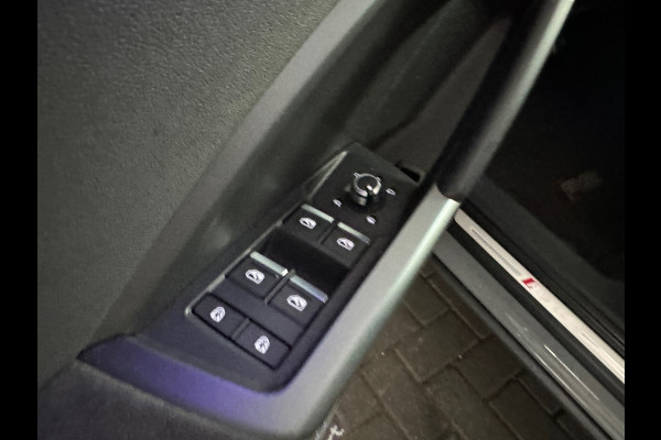 Audi RSQ3 Sportback 2.5 TFSI Pano|Ceramic|B&O|Trekhaak|VOL
