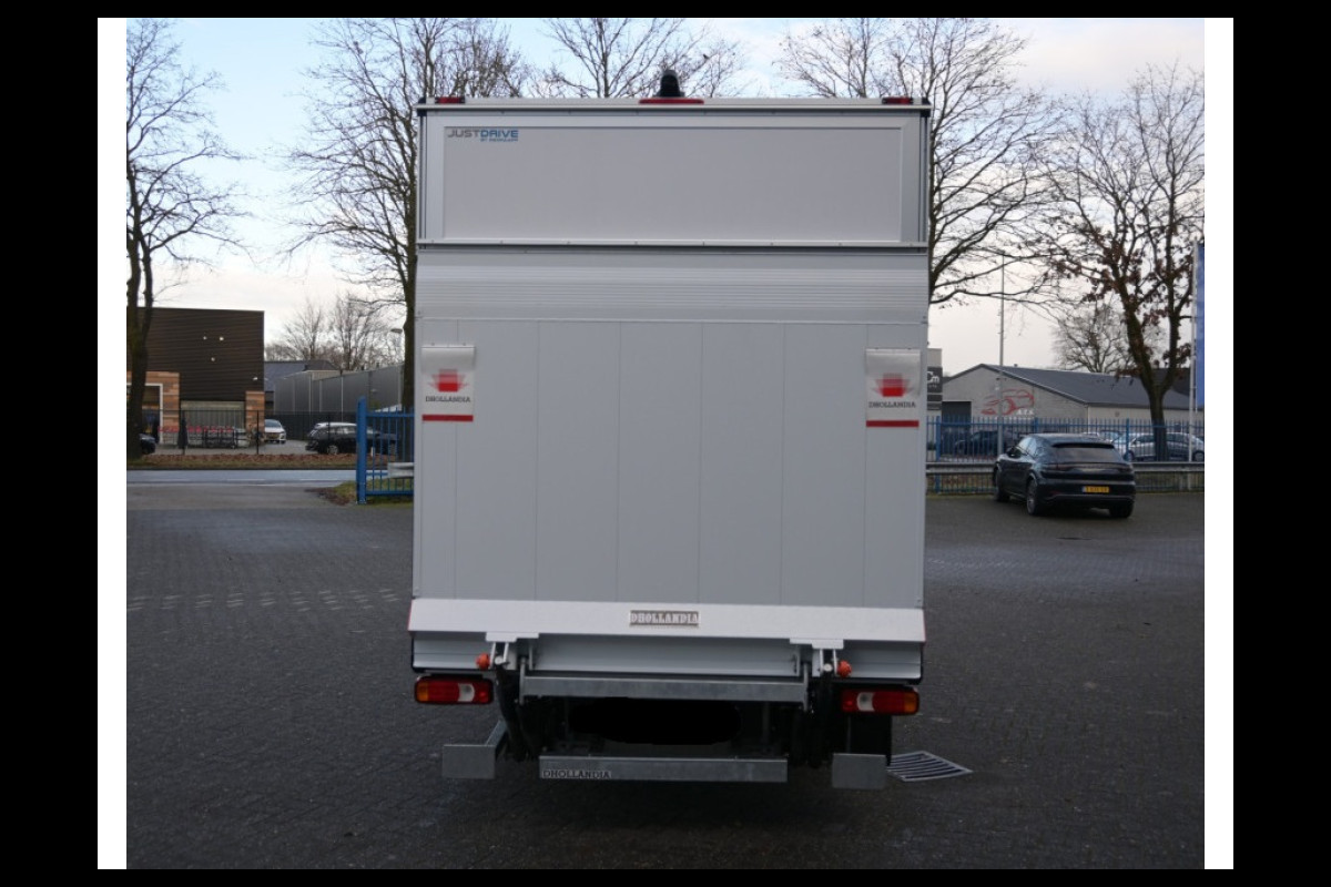 FUSO Canter 3C15 3.0 DI 340 Bakwagen met laadklep Dhollandia klep, Geveerde stoel