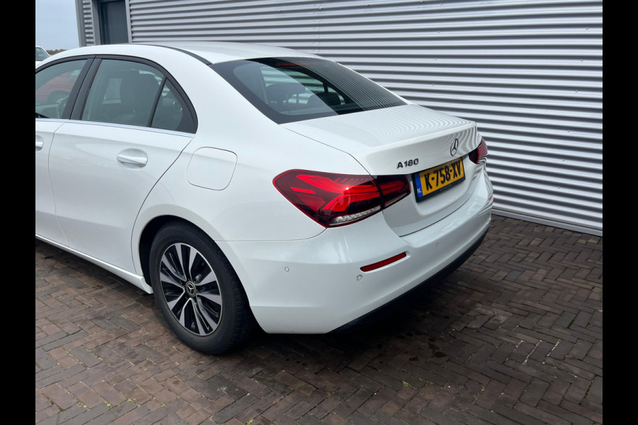 Mercedes-Benz A-Klasse 180 Business Solution