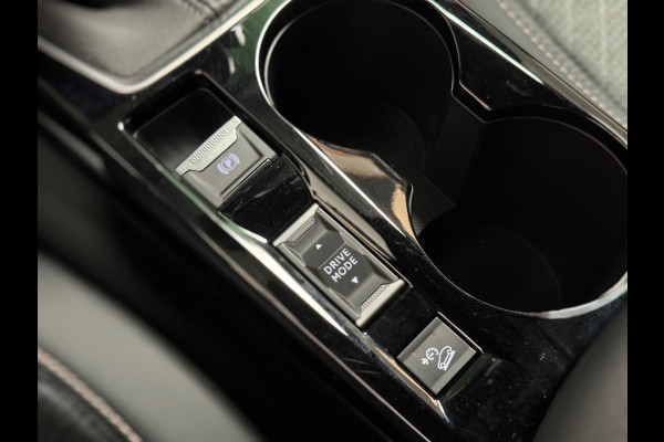 Peugeot 2008 1.2 PureTech 100 Allure | Keyless | 360 camera | CarPlay | Side assist | 1e eigenaar