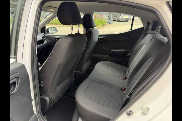 Hyundai i10 1.0 Comfort / Apple CarPlay-Android / Navigatie + Camera / Cruisie Control / 1e Eigenaar / NED-Hyundai