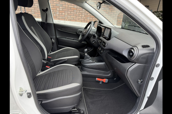 Hyundai i10 1.0 Comfort / Apple CarPlay-Android / Navigatie + Camera / Cruisie Control / 1e Eigenaar / NED-Hyundai