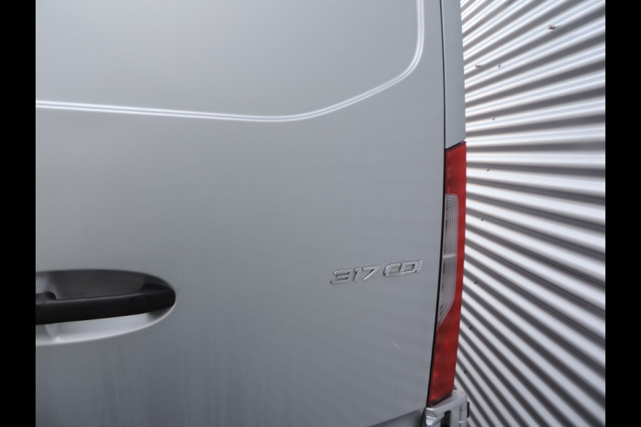 Mercedes-Benz Sprinter 317 1.9 CDI L2H2 lage km