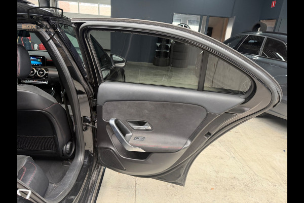Mercedes-Benz A-Klasse 200 Launch edition Premium PANO|CAMERA|FRONT ASSIST|
