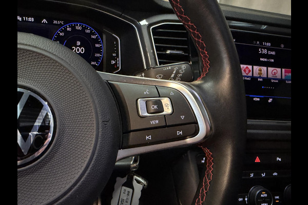 Volkswagen T-Roc 1.5 TSI Sport Business R 19"/Panoramadak/Trekhaak/Dodehoek/Camera/Adaptieve cruise/Apple Carplay & Android Auto/Camera/PDC v+a