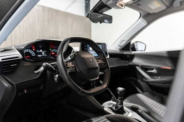 Peugeot 2008 1.2 PureTech Active NAVI PDC