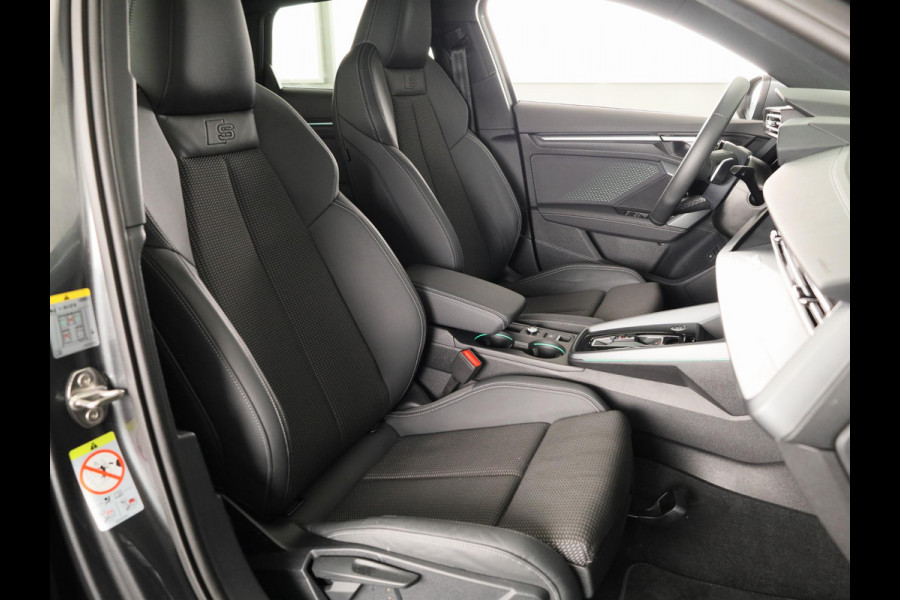 Audi A3 Sportback 40 TFSI e S edition 204 pk S-tronic | Verlengde garantie | Navigatie | Panoramadak | Parkeersensoren (Park assist) | Achteruitrijcamera | S-Line |