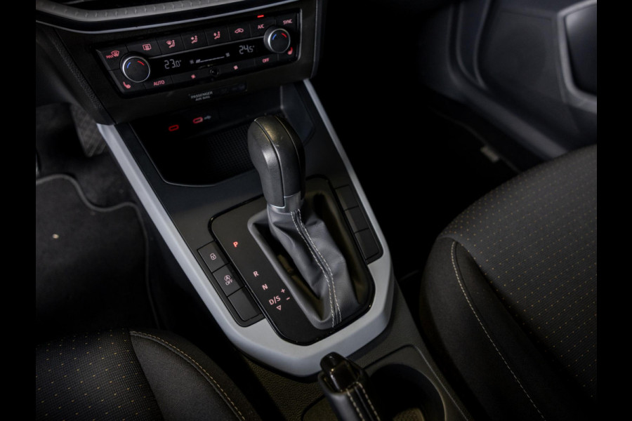 Seat Arona 1.0 EcoTSI Style Business Connect / 95pk / Stoelverwarming / Automatische klimaatregeling /
