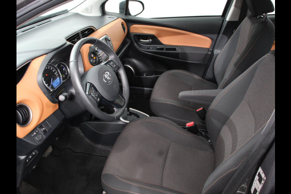 Toyota Yaris 1.5 Automaat Hybrid Active Camera Climate Control Cruise Control Navigatie Bluetooth 29339 km!